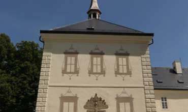 Iluzivní malby na fasádě zámku